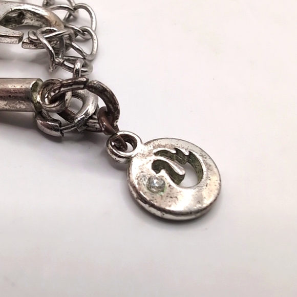 Gloria Vanderbilt Rhinestone / Swarovski Crystal Pendant Necklace - 32" Chain - Picture 9 of 10